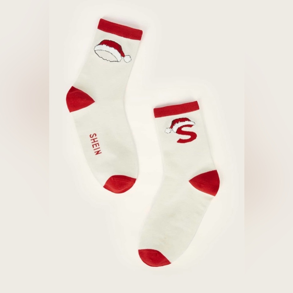 New unopened "S" Santa red and white crew length socks